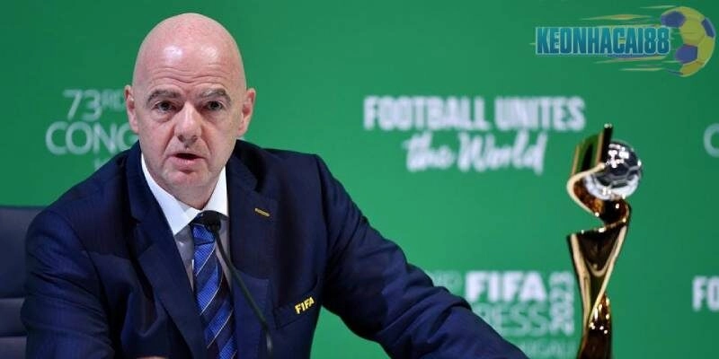 Gianni Infantino đã nỗ lực đưa VAR vào bóng đá