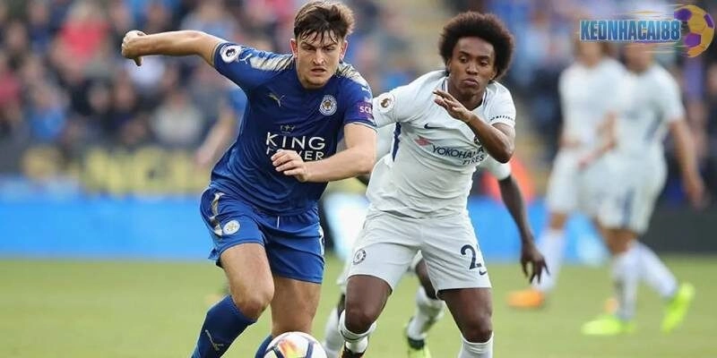 Maguire bắt đầu tạo dựng tên tuổi khi đầu quân cho Leicester